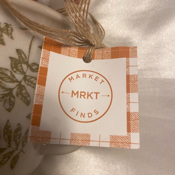 MRKT Floral Mug - Picture 2 of 3